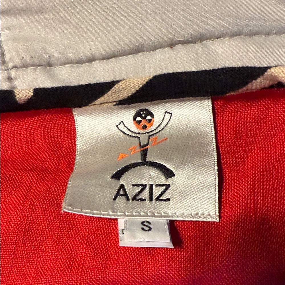 AZIZ Red Wrap linen mud cloth print with Black and White Accents EC - Picture 2 of 7